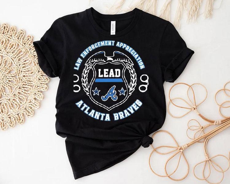 Honor cops with the 2025 Braves law enforcement tribute t-shirt 4 Honor Cops With The Braves Law Enforcement Tribute Tshirt