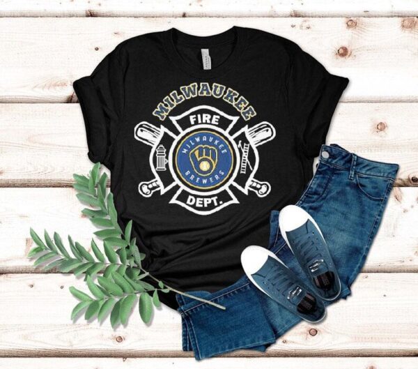 Milwaukee Fire Department Crew Honors Brewers With Special T-Shirt