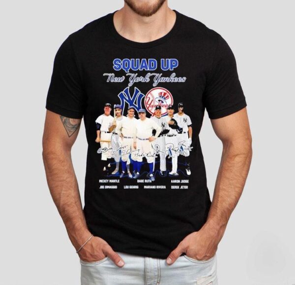 Show your team pride with this stylish Yankees t-shirt
