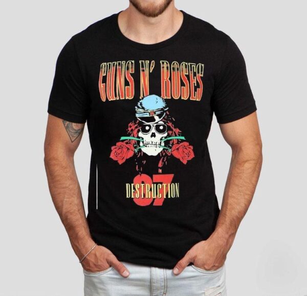 Vintage 1987 Guns N Roses concert tour t-shirt