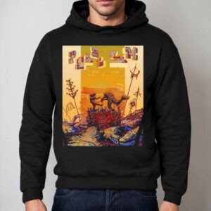 Pearl Jam Rocks Jazz Fest In New Orleans With Exclusive Hoodie