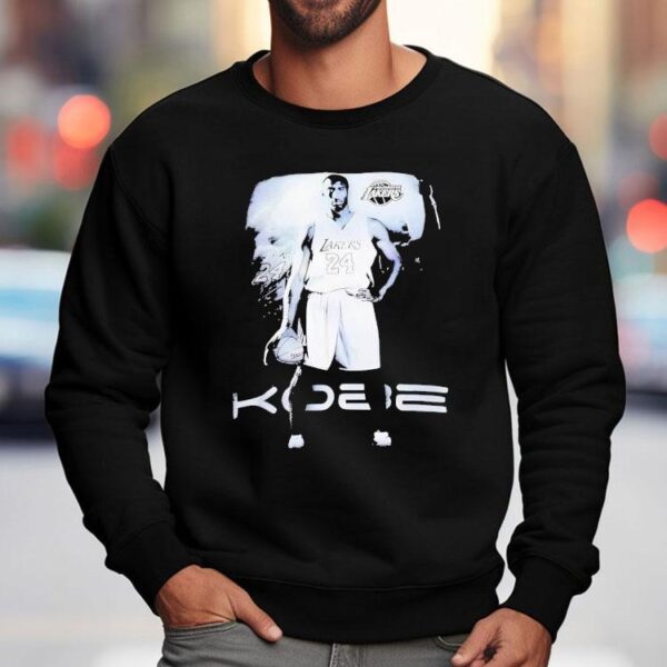 Timothee Chalamet sports iconic Kobe tribute t-shirt