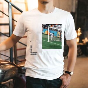 Micky Van De Ven Tottenham Hotspur Fc Photo Shirt
