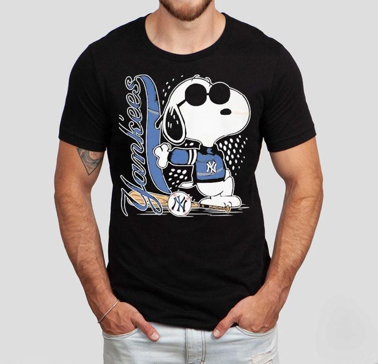 New York Yankees X Snoopy The Peanuts Shirt 4 New York Yankees X Snoopy The Peanuts Tshirt
