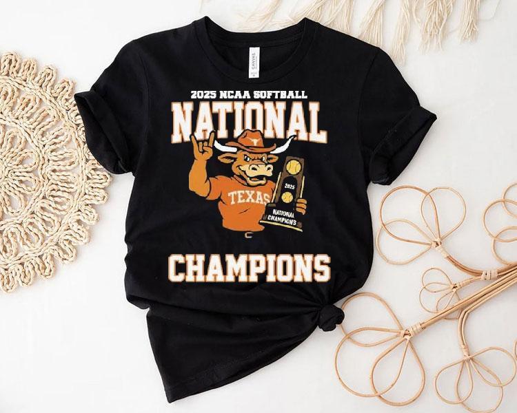 Texas Longhorns 2025 Ncaa National Women's College World Series Champions Mascot Hug Trophy Shirt. 4 Texas Longhorns Ncaa National Women S College World Series Champions Mascot Hug Trophy Tshirt