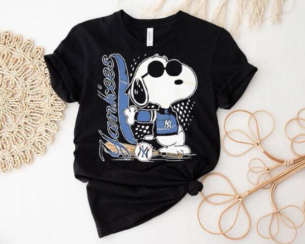 New York Yankees X Snoopy The Peanuts Shirt