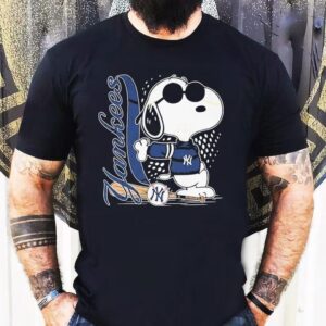 Snoopy The Peanuts Fan New York Yankees Shirt
