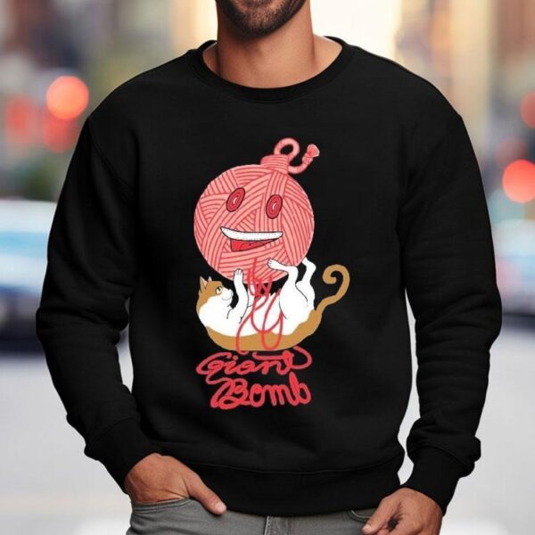 Giant Bomb Cat Yarn Shirt