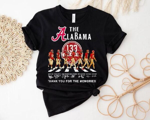 The Alabama Crimson Tide Walking Across Thank You For The Memories Signatures Shirt