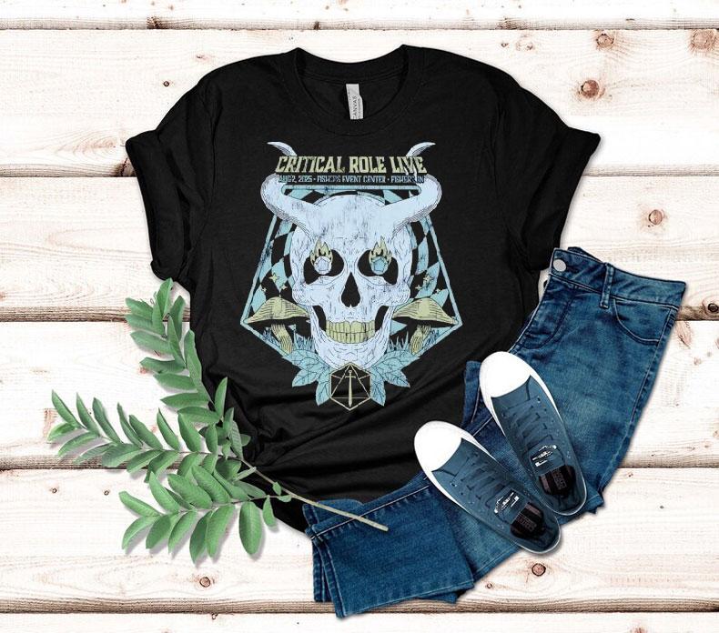  Skull Critical Role Live  Vintage Tshirt