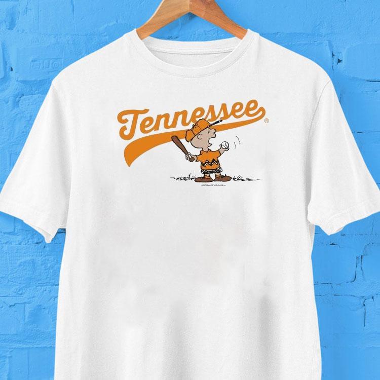 Charlie Brown The Peanuts X Tennessee Volunrs Shirt 2  Charlie Brown The Peanuts X Tennessee Volunrs Tshirt