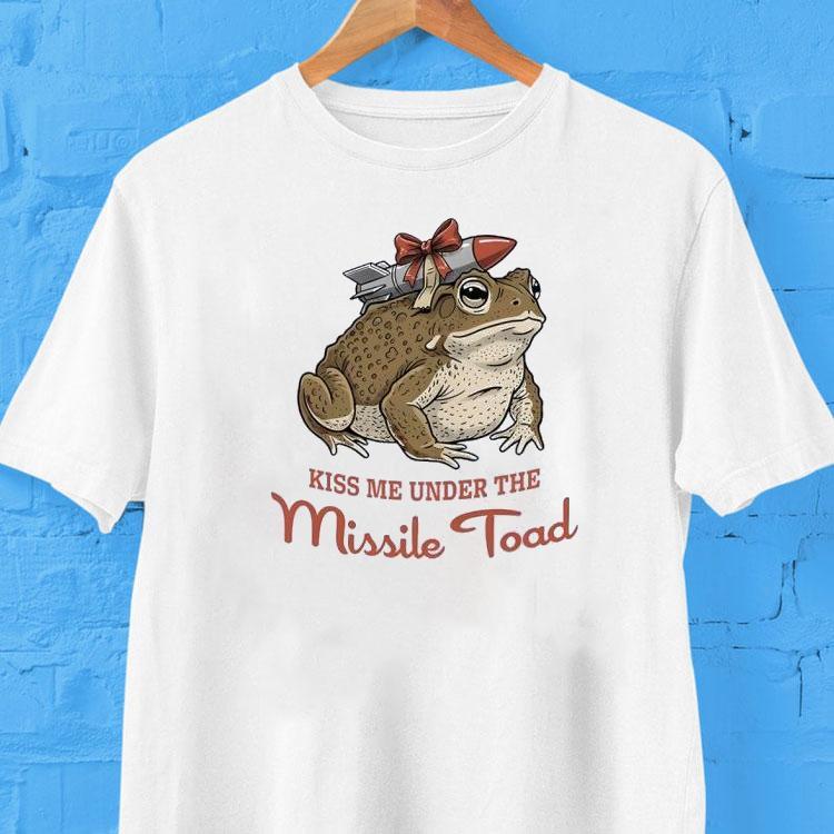  Kiss Me Under The Missile Toad Frog Christmas Tshirt