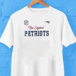 New England Patriots Girls I Am Who I Am Your Approval In’t Needed Shirt