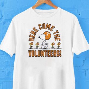 Snoopy And Woodstock Here Come The Tennessee Volunrs Gameday Shirt Snoopy And Woodstock Here Come The Tennessee Volunrs Gameday Shirt