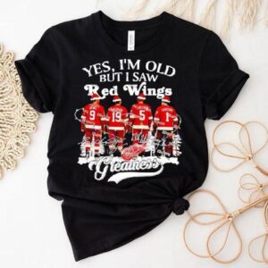 Yes I’m Old But I Saw Detroit Red Wings Greatness Legends Christmas Signatures Shirt