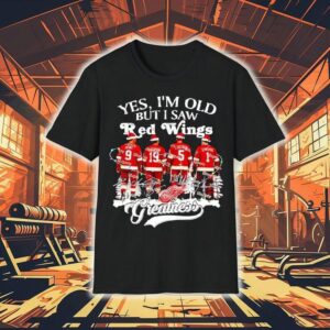 Yes I’m Old But I Saw Detroit Red Wings Greatness Legends Christmas Signatures Shirt