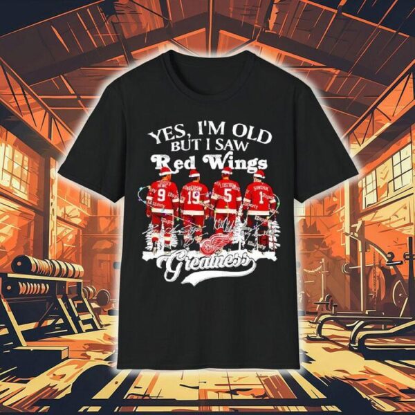 Yes I’m Old But I Saw Detroit Red Wings Greatness Legends Christmas Signatures Shirt