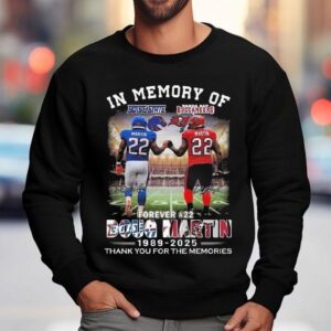 Boise State Broncos Tampa Bay Buccaneers Doug Martin 4ever Memories 2025 Signatures Shirt 3 Boise State Broncos Tampa Bay Buccaneers Doug Martin Ever Memories Signatures Sweatshirt